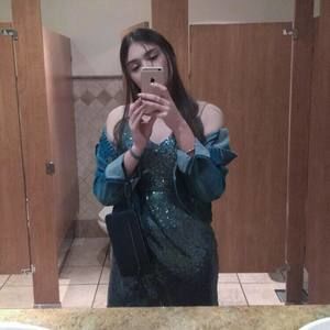 Meet your Posher, Tia